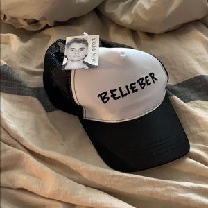 Justin Bieber “Belieber” hat